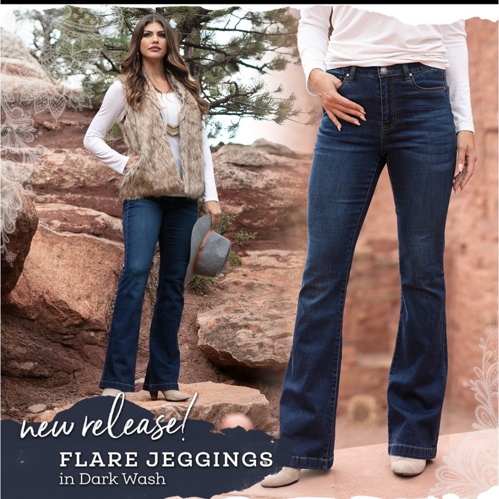Grace & Lace Blue Wash Flare Jeggings, Size 8